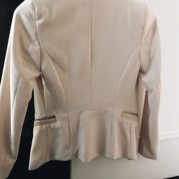 H and M Beige Blazer - Picture 2 of 3
